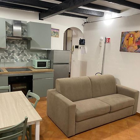Casa Vicolo Moroni - Trastevere Рим Экстерьер фото