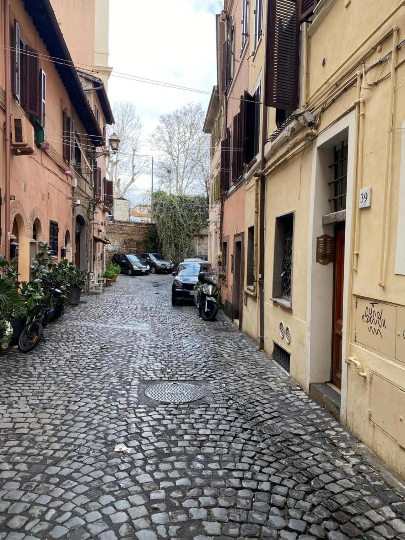 Casa Vicolo Moroni - Trastevere Рим Экстерьер фото